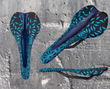 SUPACAZ Scorch Carbon Saddle Neon Blu